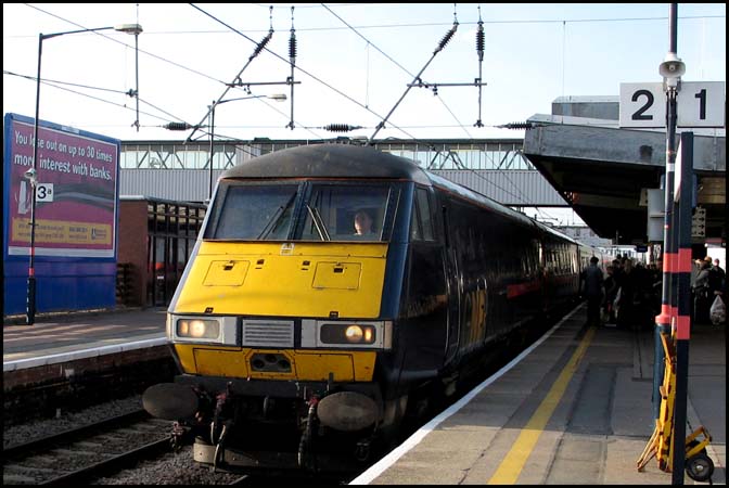 Peterborough railway station with a GNER train to London coming into platform 2