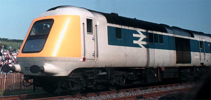 Prototype HST power car in 1975