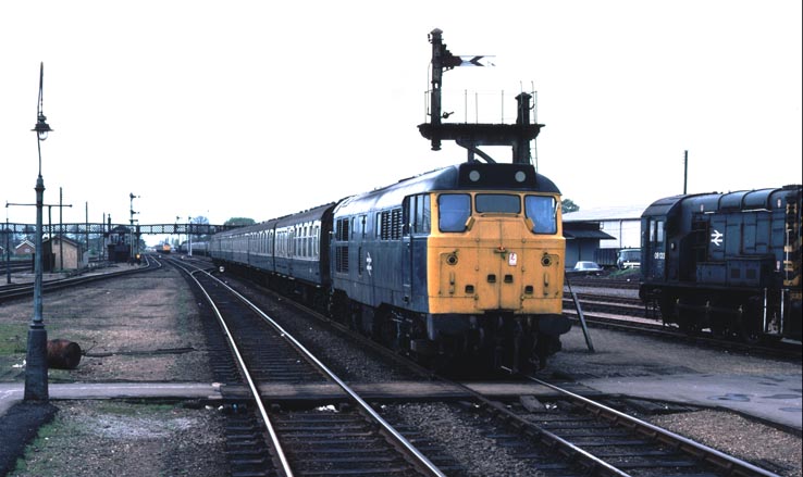 A class 31 comes into Spalding from the Sleaford direction