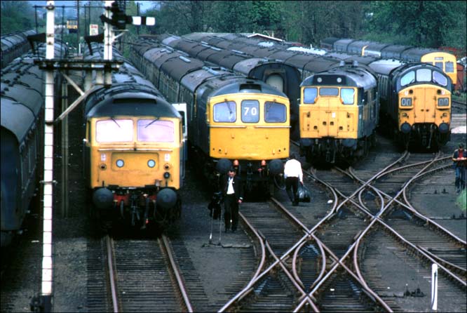 view from the foot bridge was worth the trip.Class 47 class 33 class 31 and 37 and a DMU and ever inch of track is full.