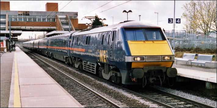 GNER Train in platform 3 at Stevenage station 