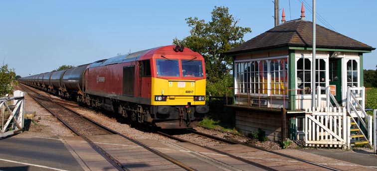 DB class 60017 at Swinderby 