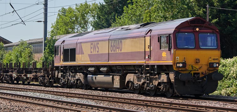 DB class 66140 on down slow at Temsford 