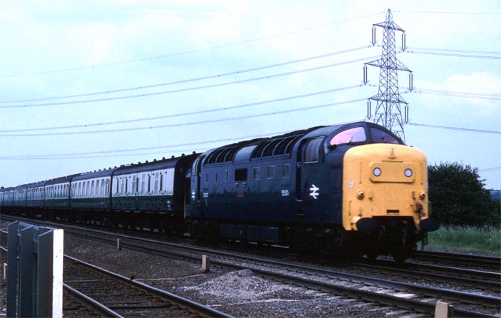 class 55 Deltic at Temsford 