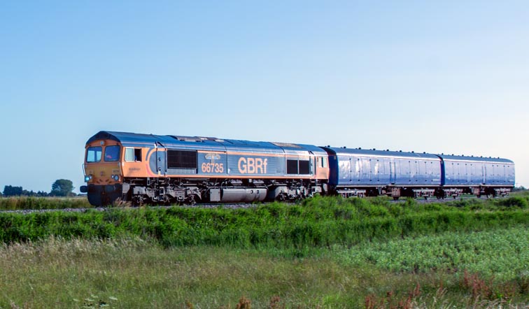 GBRf class 66735 at Tuves 