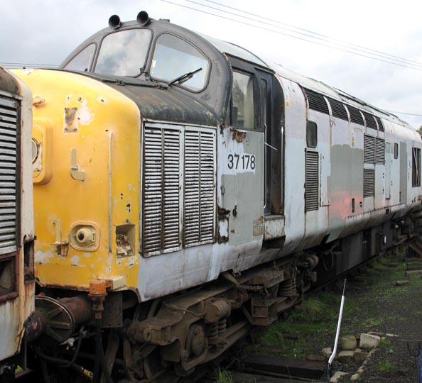 Class 370178 at Barrow Hill in 2006