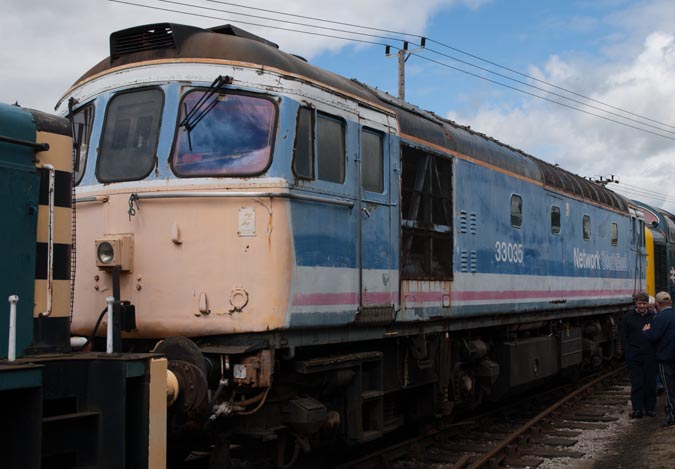 Class 33035 at Barrow Hill