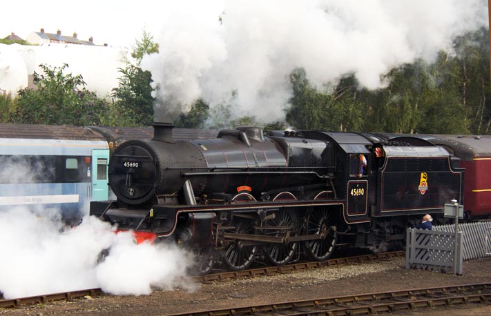 4-6-0 45690 Leander 