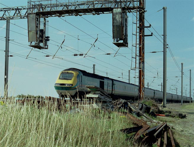 Midland Mainline HST south of Bedford on the the fast line
