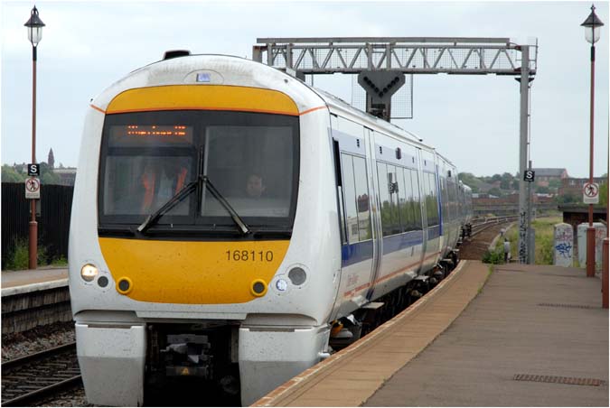 Chiltern Railways Class 168110 into Moor street station in 2008 