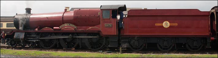 5972 Hogwarts Castle is in fact Olton Hall a Great Wester Railway 4-6-0 Hall class locomotive  5972 Hogwarts Castle is in fact Olton Hall a Great Wester Railway 4-6-0 Hall class locomotive