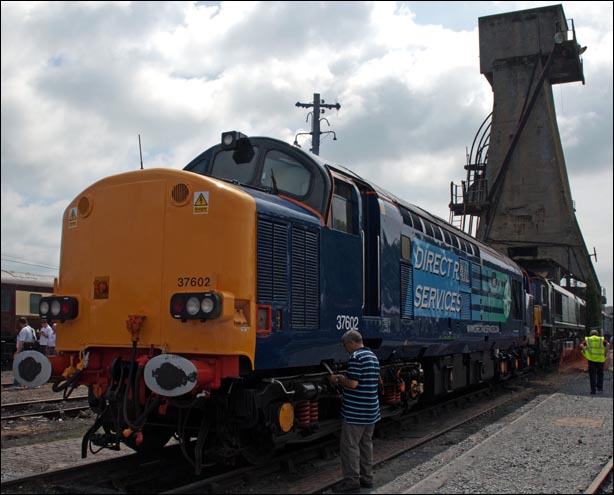 DRS class 37602 with the coaling tower behind at the open day in 2008 DRS class 37602 with the coaling tower behind at the open day in 2008