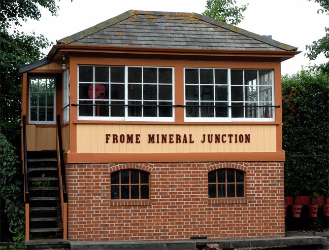 Frome Mineral Junction signal box 