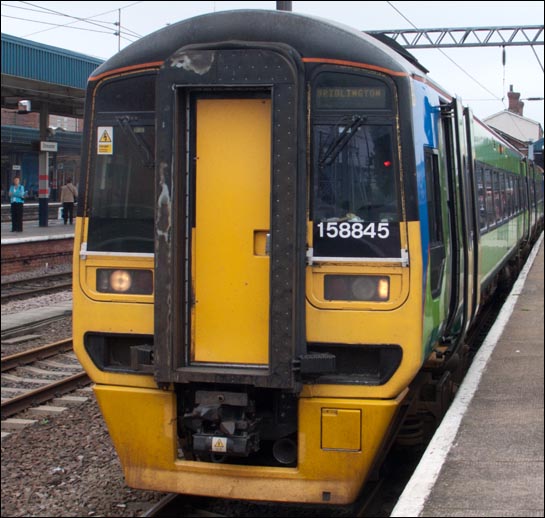 Class 158845 at Doncaster 