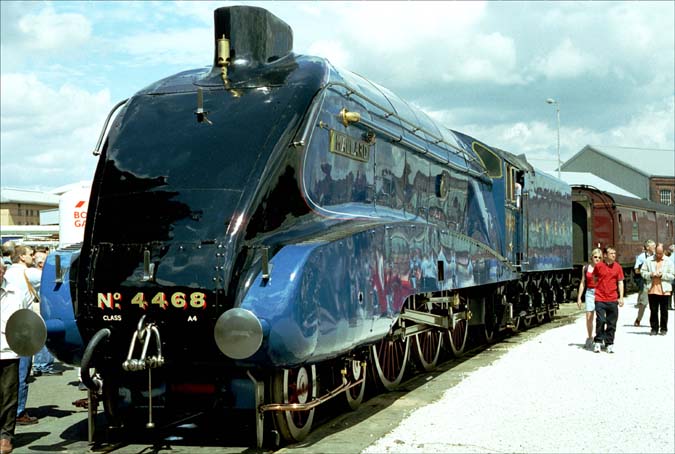 A4 4468 at the Doncaster 