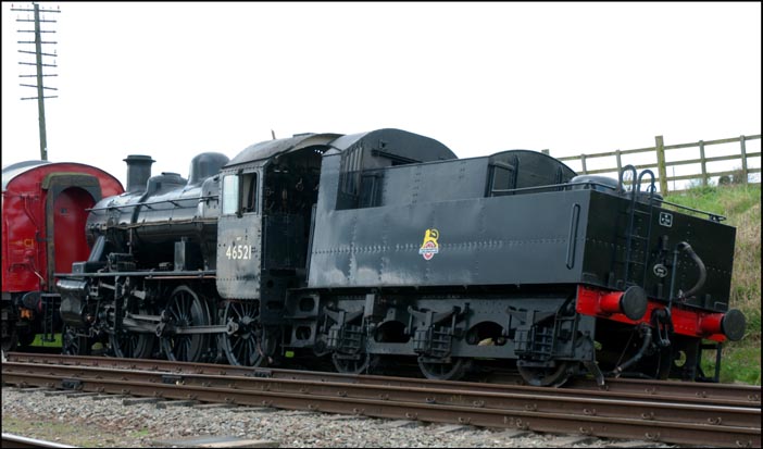 46521 derailed at Quorn and Woodhouse station in 2013