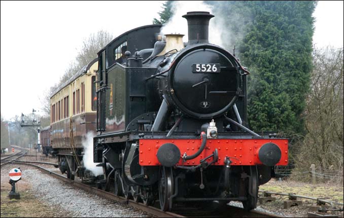 5526 with a Great Western Auto train coming into Rothley station   