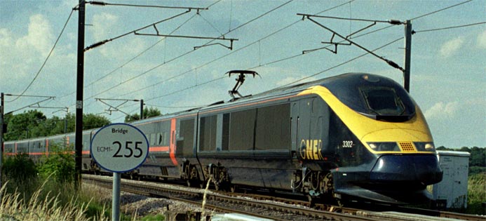 GNER 3302 at Barkston junction in 2004