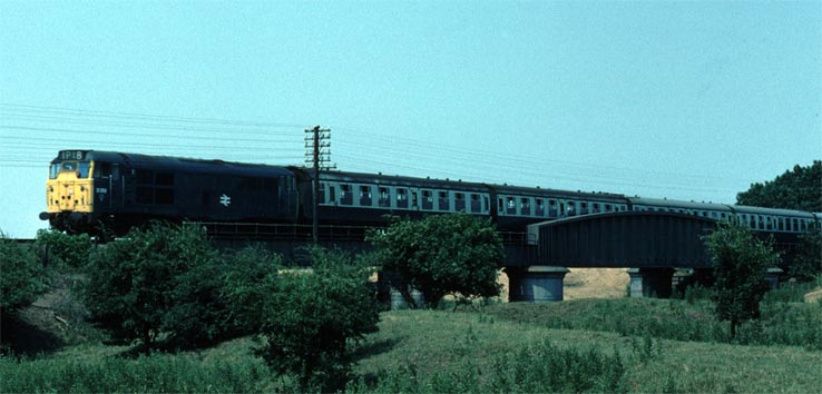 Class 31258 at Guyhirn on the Bridge over the River Nene