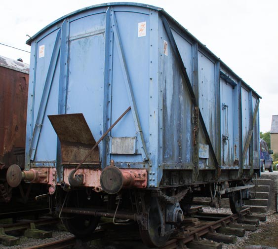 Blue Spot Fish Van BR 87616 Blue Spot Fish Van BR 87616