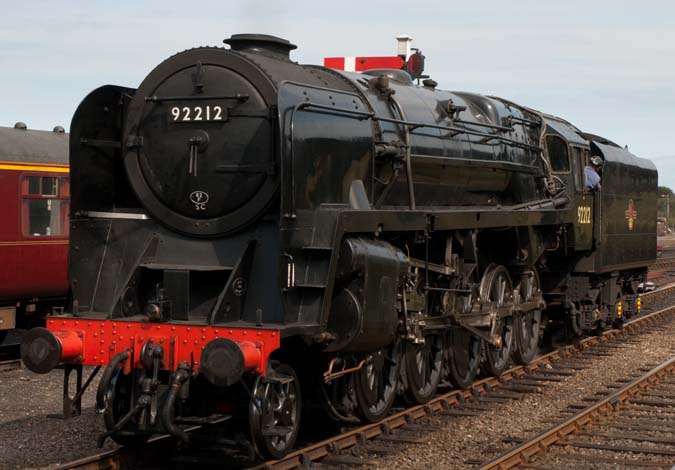 9F no 92212 at Weybourne station 