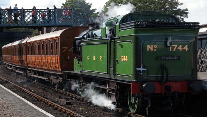 GNR N2 no.1744 at Weybourne station with the Quad-arts 