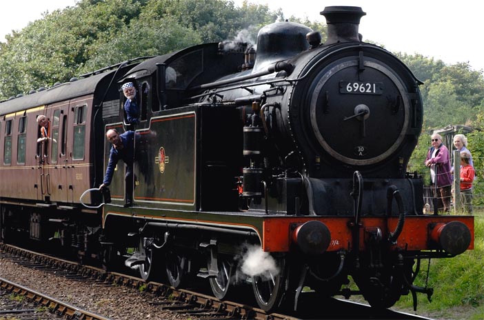 N7 69621 
