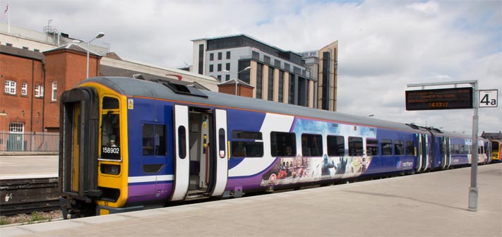 Northern class 158902 in platform 4a at Nottingham 