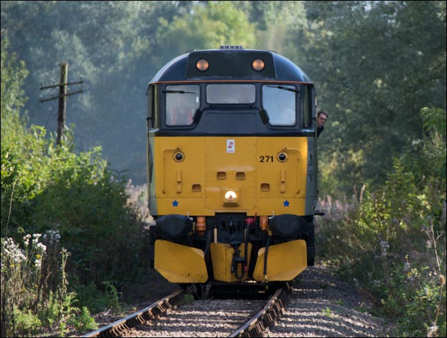 Class 31271 at the Yacht Club crossing at Nene Valley Railway on the 26th September 2014  Class 31271 at the Yacht Club crossing at Nene Valley Railway on the 26th September 2014