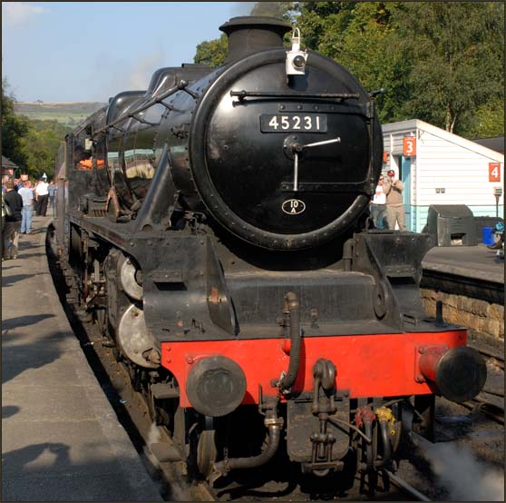 Stanier Class 5 4-6-0 is 45231