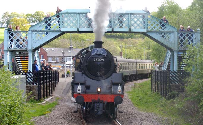 The Whitby Enterprise at Grosmont mainline station