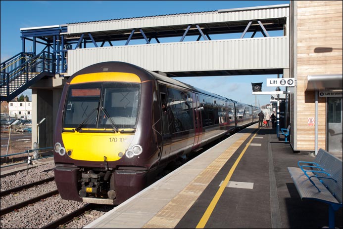 Cross Country class 170 in the new Platform 7 at Peterborough
