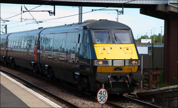 East Coast DVT 82214 comes into platform 2 at Peterborough on the 4th June 2011