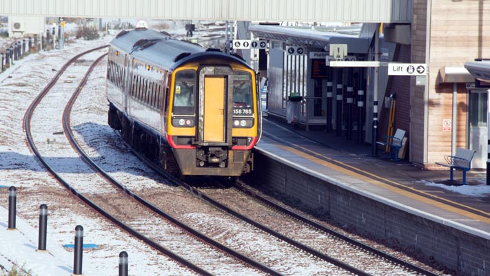 East Midlands Trains class 158 785 in the Platform 7