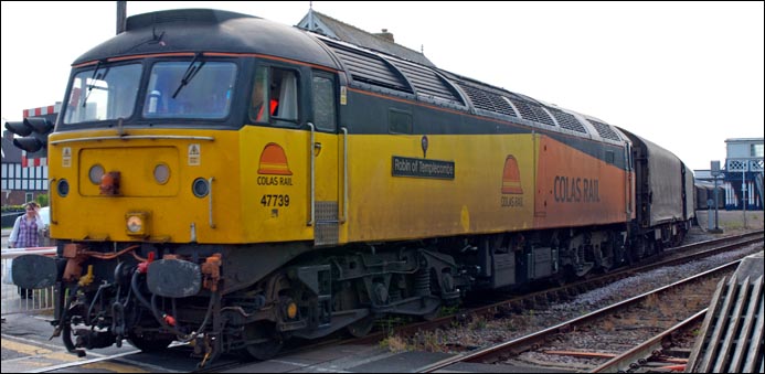 Colas class 47 739 Robin of Templecombe at Sleaford station 