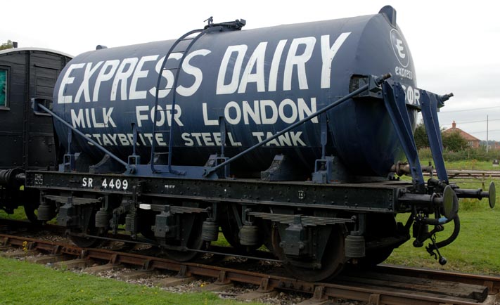 Express Dairy Milk Tank wagon