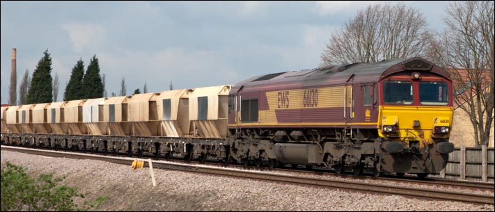 DB class 666130 at Whittlesea on the 2nd of April 2012