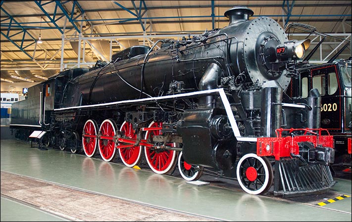 Chinese Government Railway 4-8-4 KF7 Class No. 607. No.DS050083